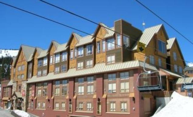 Chateau Big White Bagian luar foto