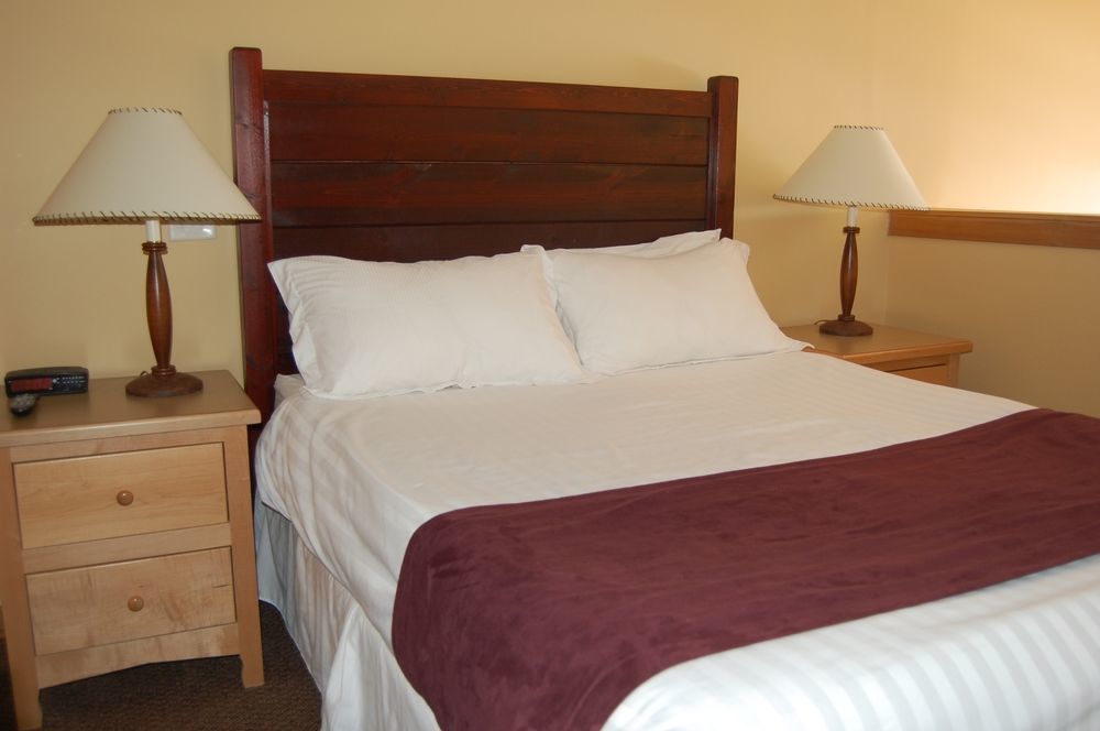 Chateau Big White Bagian luar foto