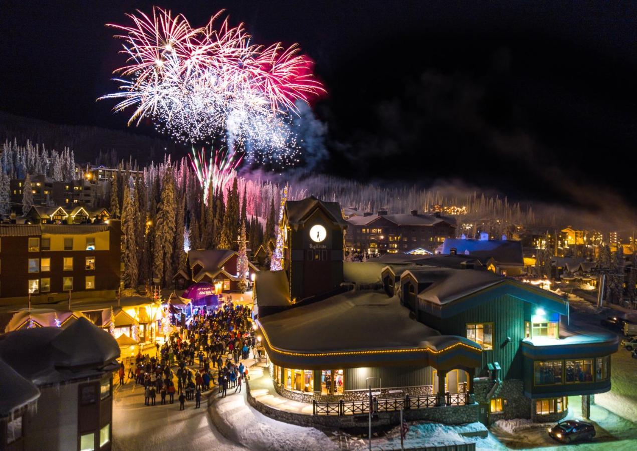 Chateau Big White Bagian luar foto